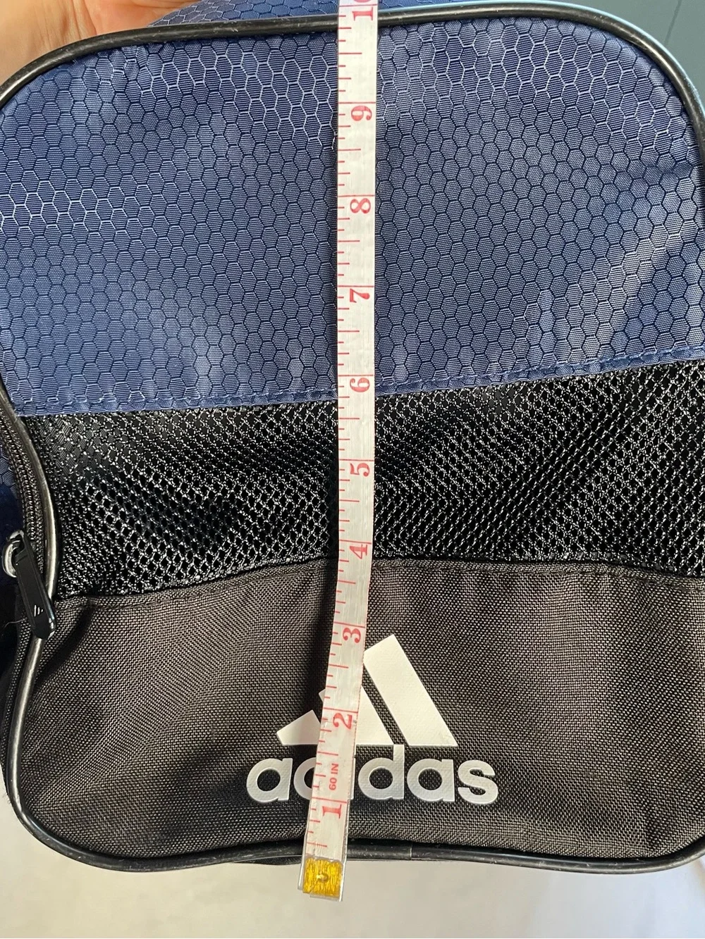 adidas Unisex Defender 4.0 Gym Duffel Bag for Men and Women, Team Navy Blue, Med